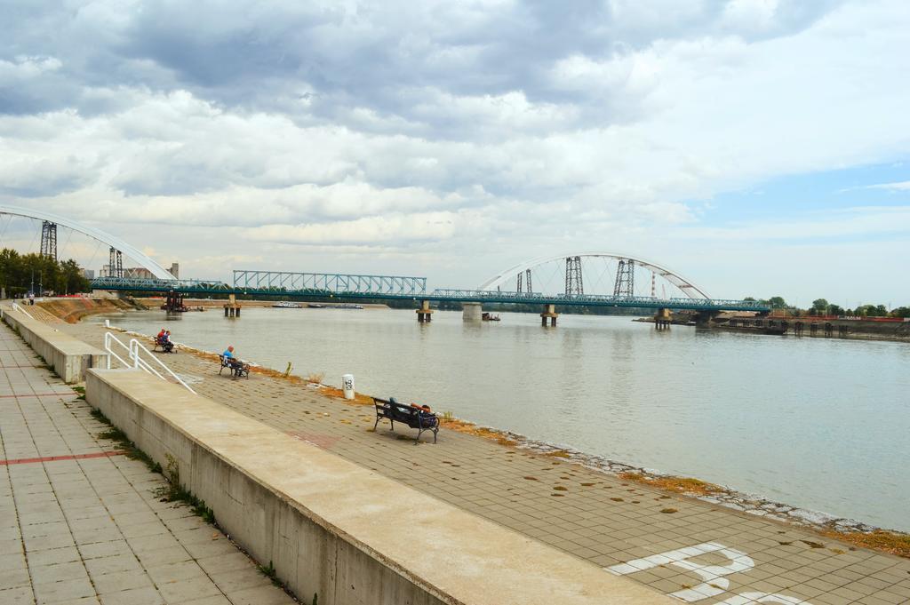 Apartment Riverside Gem Новий Сад Екстер'єр фото